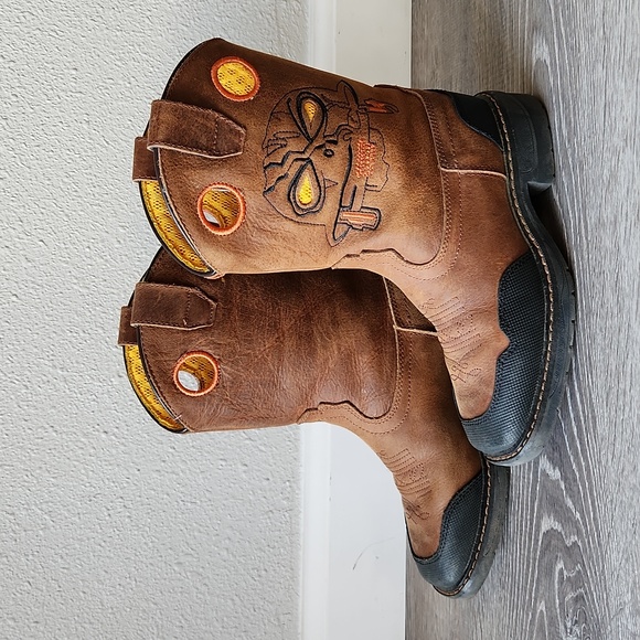 CODY JAMES BOYS SKULL WORK BOOTS - BROAD SQUARE TOE Size 1 D - Picture 3 of 8